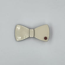 Load image into Gallery viewer, Sally bow