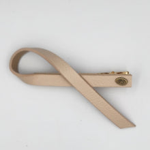 Load image into Gallery viewer, Ava clip