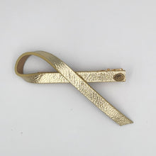 Load image into Gallery viewer, Ava clip