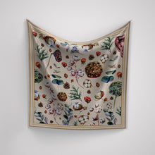 Load image into Gallery viewer, Lotus Floral In Beige