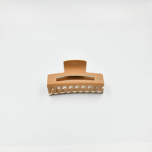 Load image into Gallery viewer, Large Claw Clip Tan + White