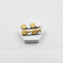 Load image into Gallery viewer, Celine side clip lemon & white