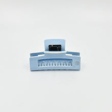 Load image into Gallery viewer, Large Claw Clip Blue + Cream