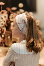 Load image into Gallery viewer, Elegant-Bow Esmé Beige + Tan