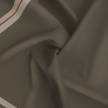 Load image into Gallery viewer, Classique Olive and Beige