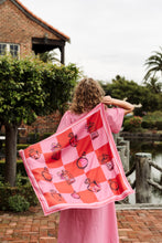 Load image into Gallery viewer, A perfume collection in Pink and Red