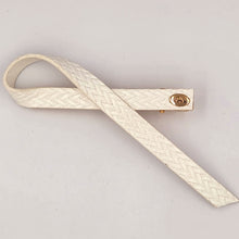 Load image into Gallery viewer, Ava clip