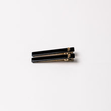 Load image into Gallery viewer, Panache Classic Alligator Clip Black
